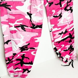 Y2K Pink Camo Cargo Jogger Pants - Vintage